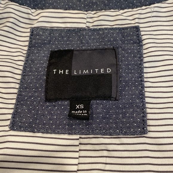 Blazer - Picture 3 of 3